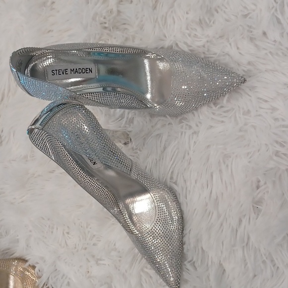 Steve Madden Martina-R Rhinestone Embellished Stiletto Pumps Silver SZ 7 NEW - Picture 8 of 16
